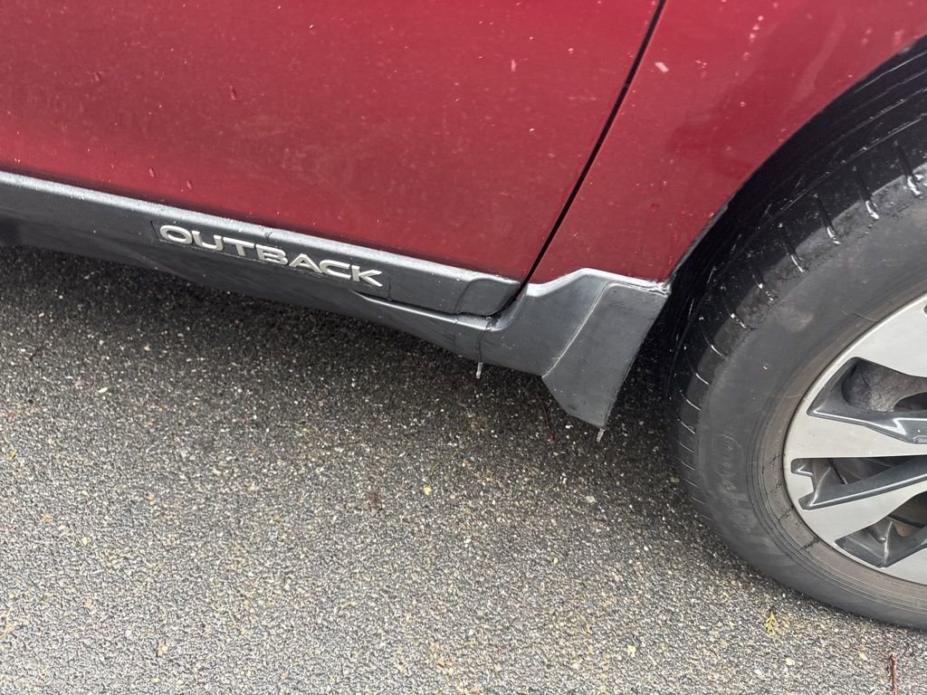 Used 2017 Subaru Outback 3.6R Limited image 4