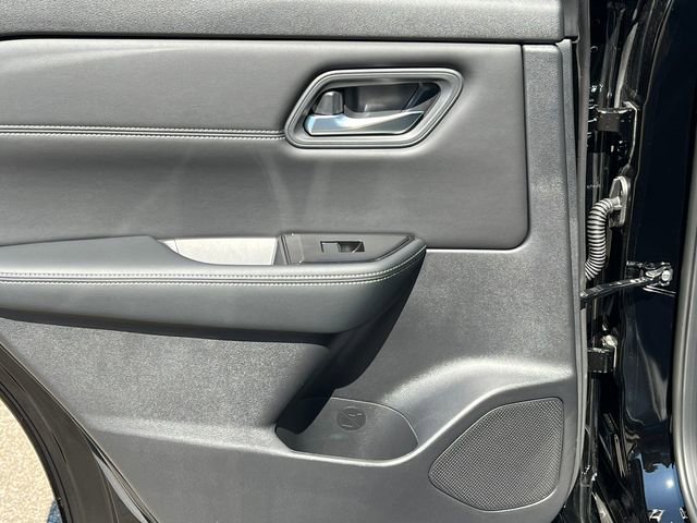 New 2026 Nissan Rogue SV image 32