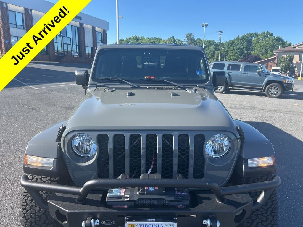 Used 2020 Jeep Gladiator Sport w/ Quick Order Package 24S AWD/4WD image 8