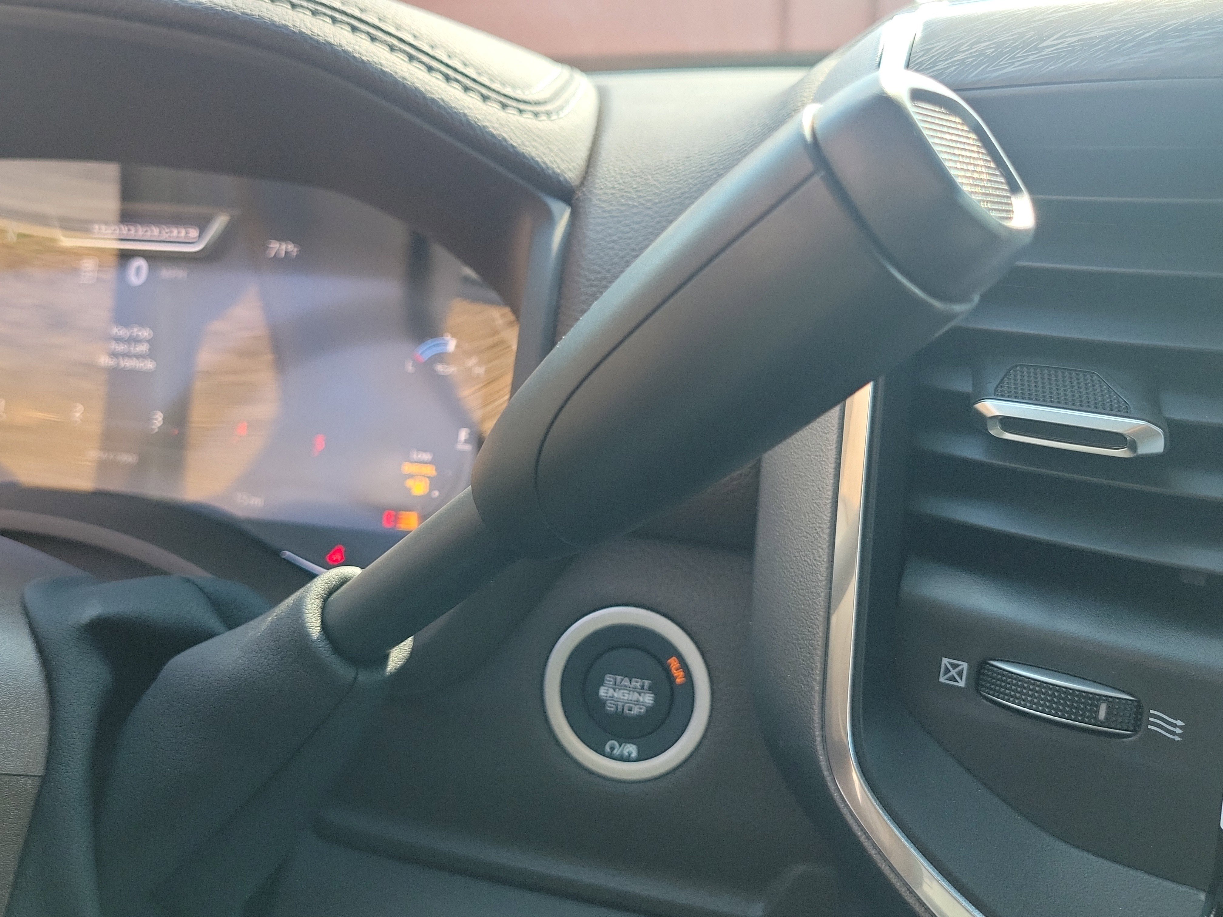 New 2026 RAM 2500 Laramie AWD/4WD image 16