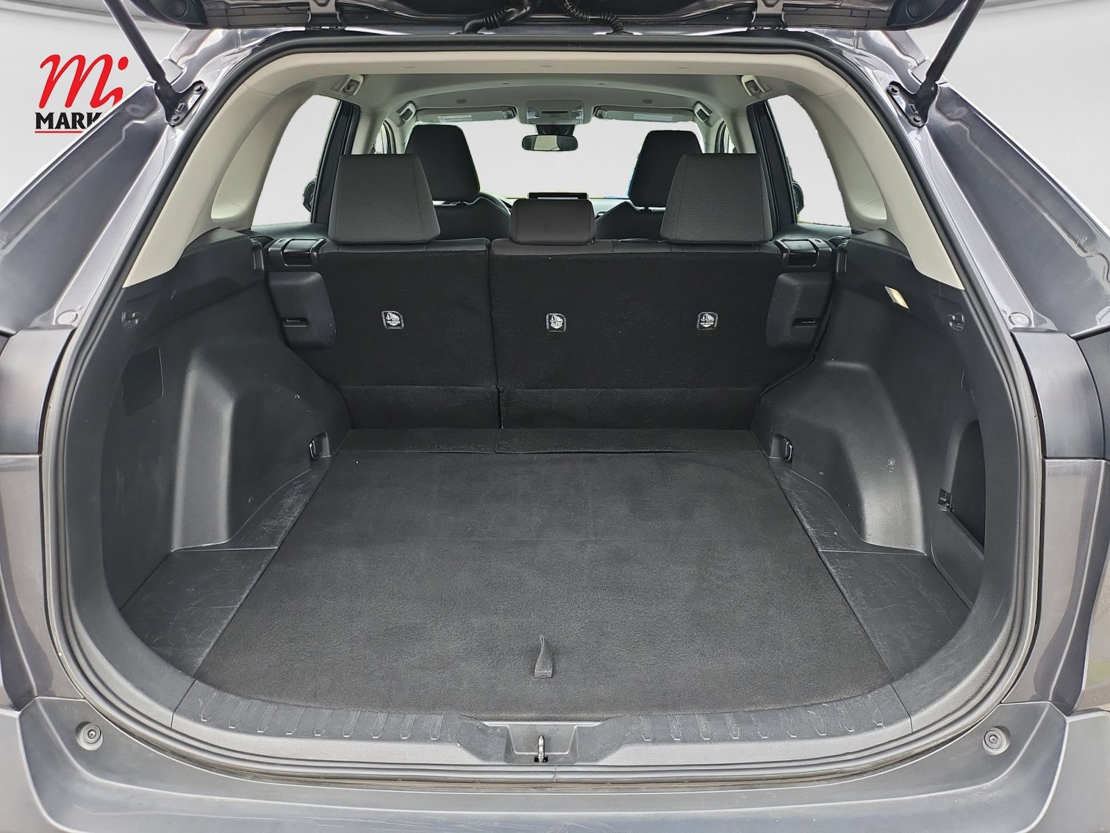 Used 2025 Toyota RAV4 XLE AWD/4WD image 19