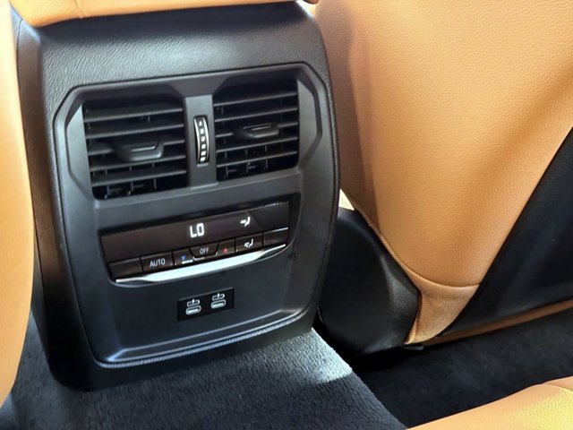 Used 2026 BMW i4 xDrive40i AWD/4WD image 14