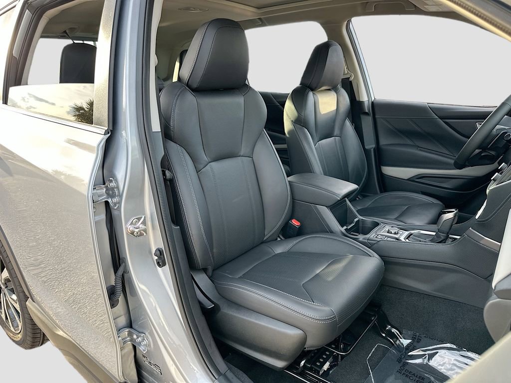 Used 2023 Subaru Forester Limited image 29