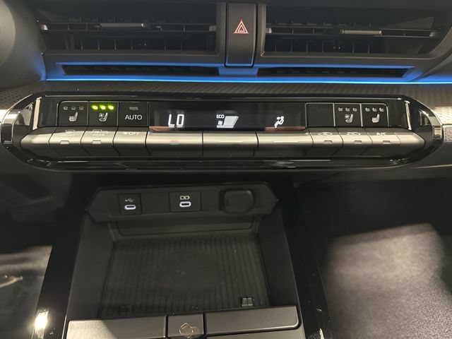 Used 2026 Toyota Prius Limited w/ Limited Premium Package AWD/4WD image 25