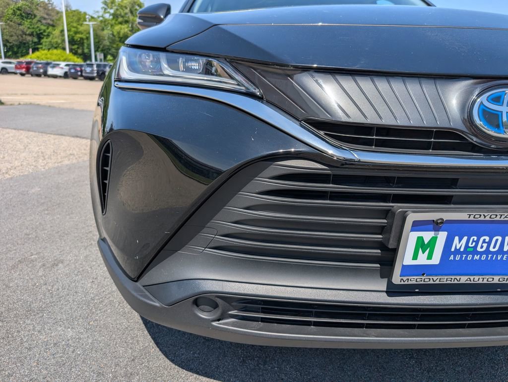 Used 2023 Toyota Venza LE AWD/4WD image 10
