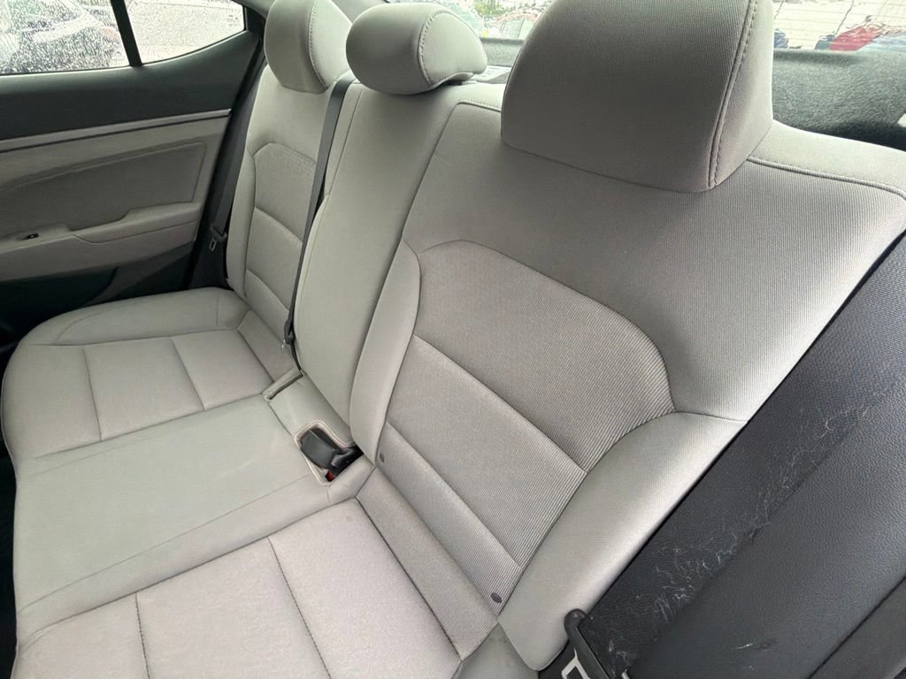Used 2017 Hyundai Elantra SE FWD image 9