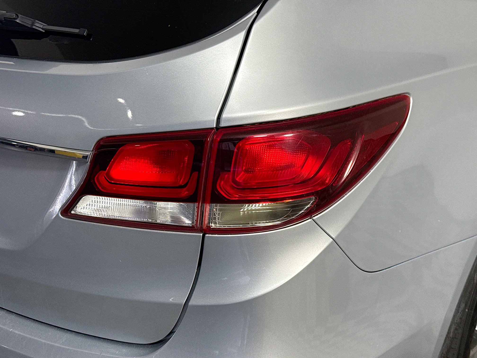 Used 2018 Hyundai Santa Fe SE FWD image 33