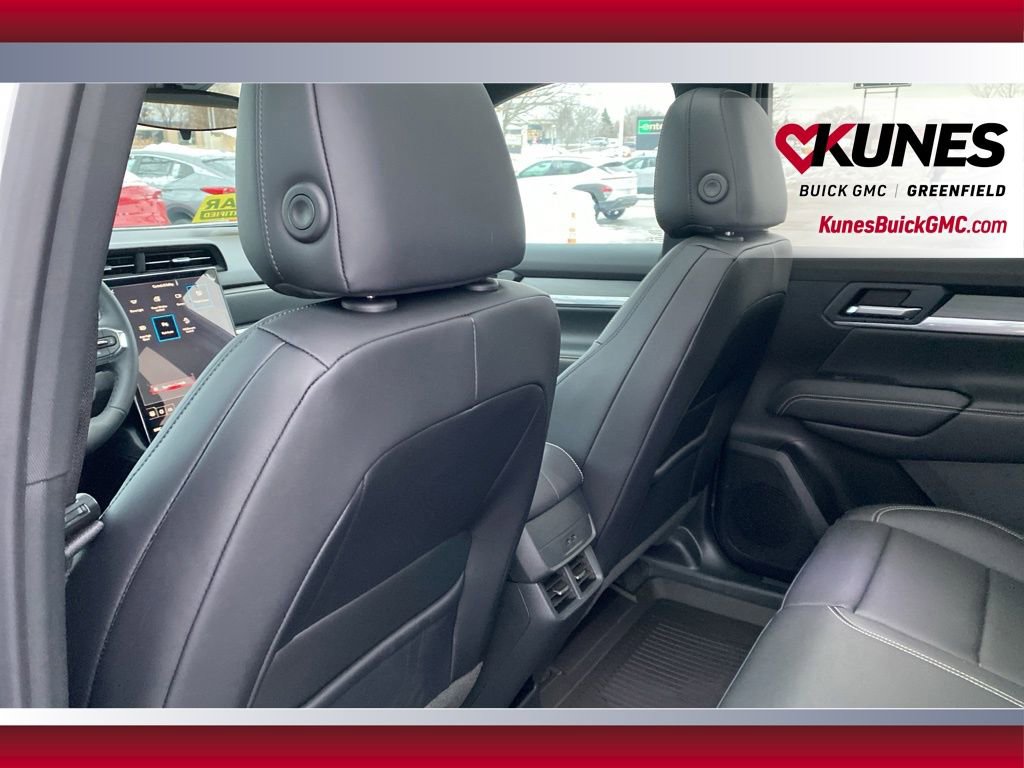 New 2026 GMC Terrain Elevation w/ Elevation Premium Package image 29