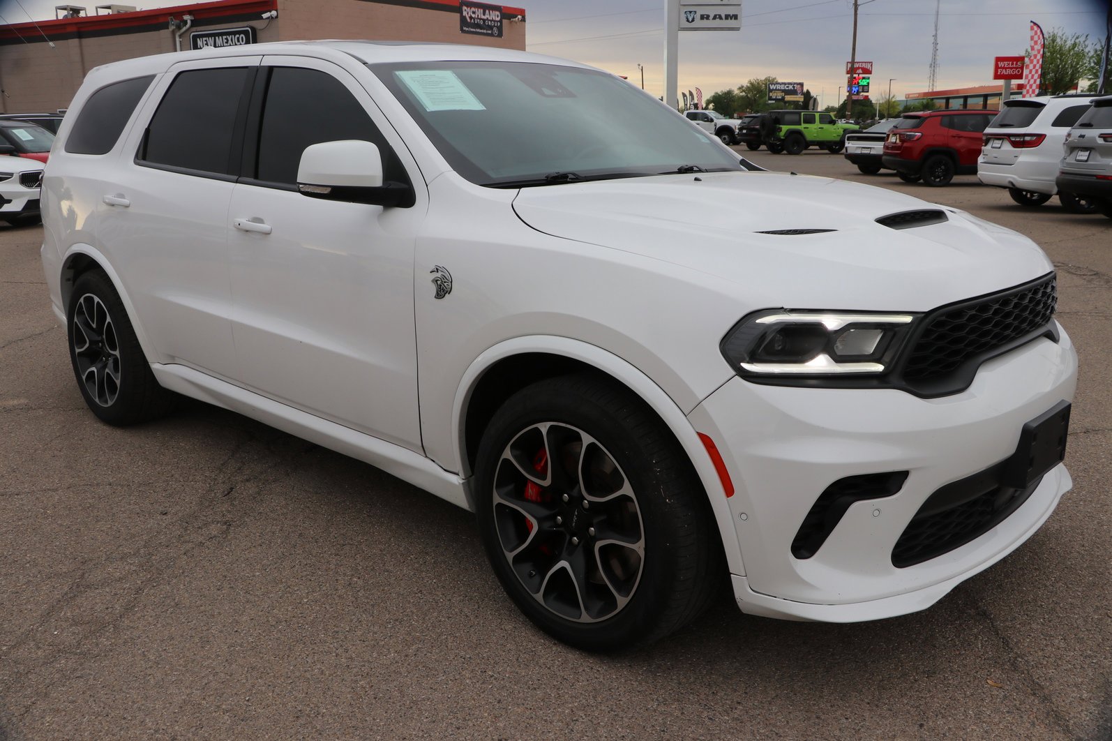 Used 2021 Dodge Durango SRT Hellcat w/ Technology Group AWD/4WD image 1