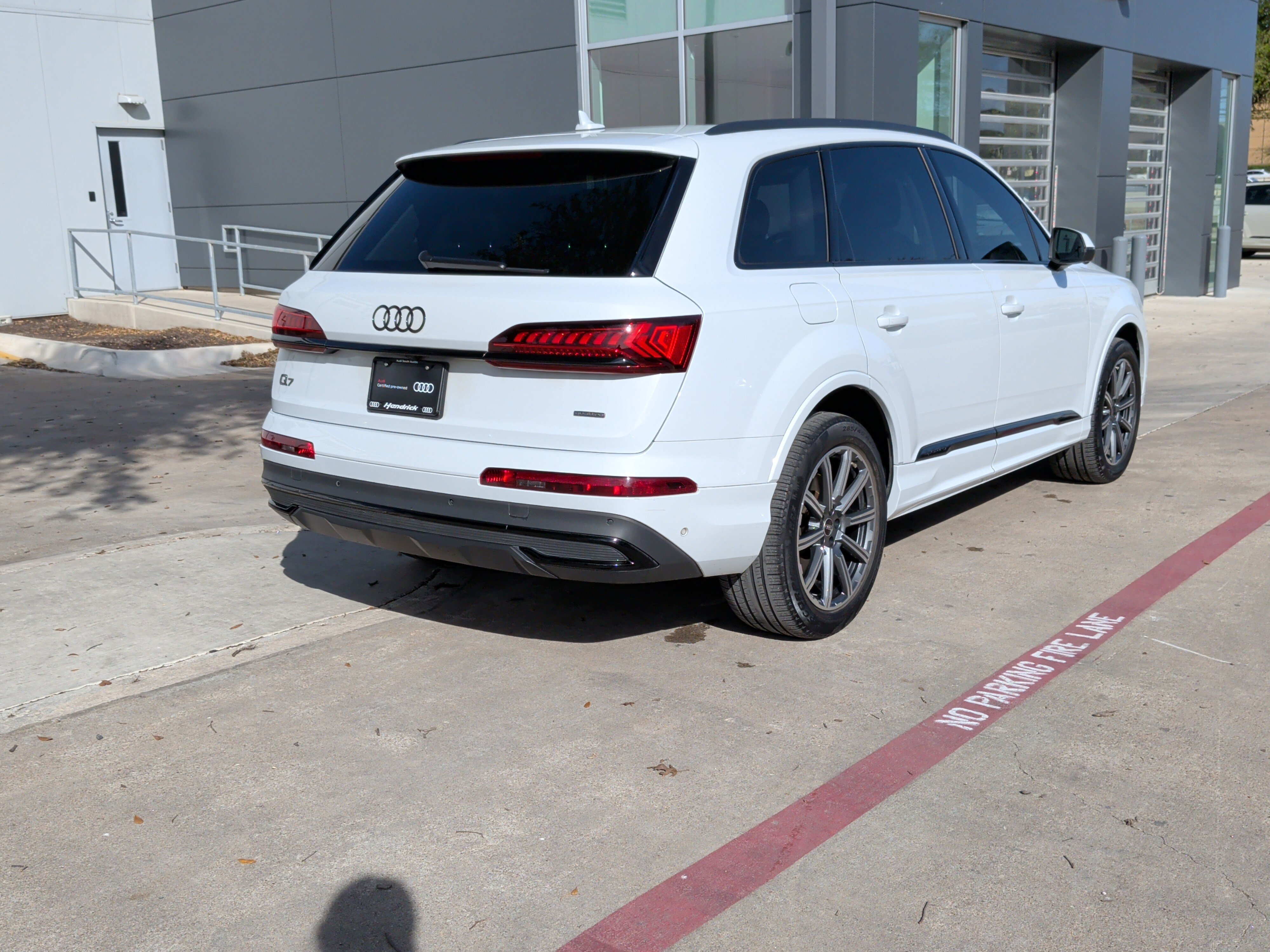 Used 2023 Audi Q7 Premium Plus w/ Premium Plus Package image 10