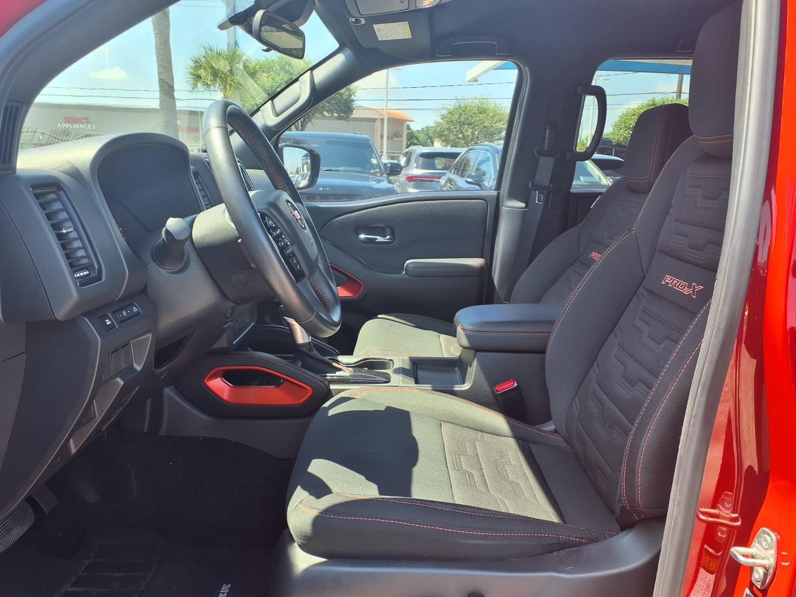 Used 2024 Nissan Frontier Pro-X RWD image 17