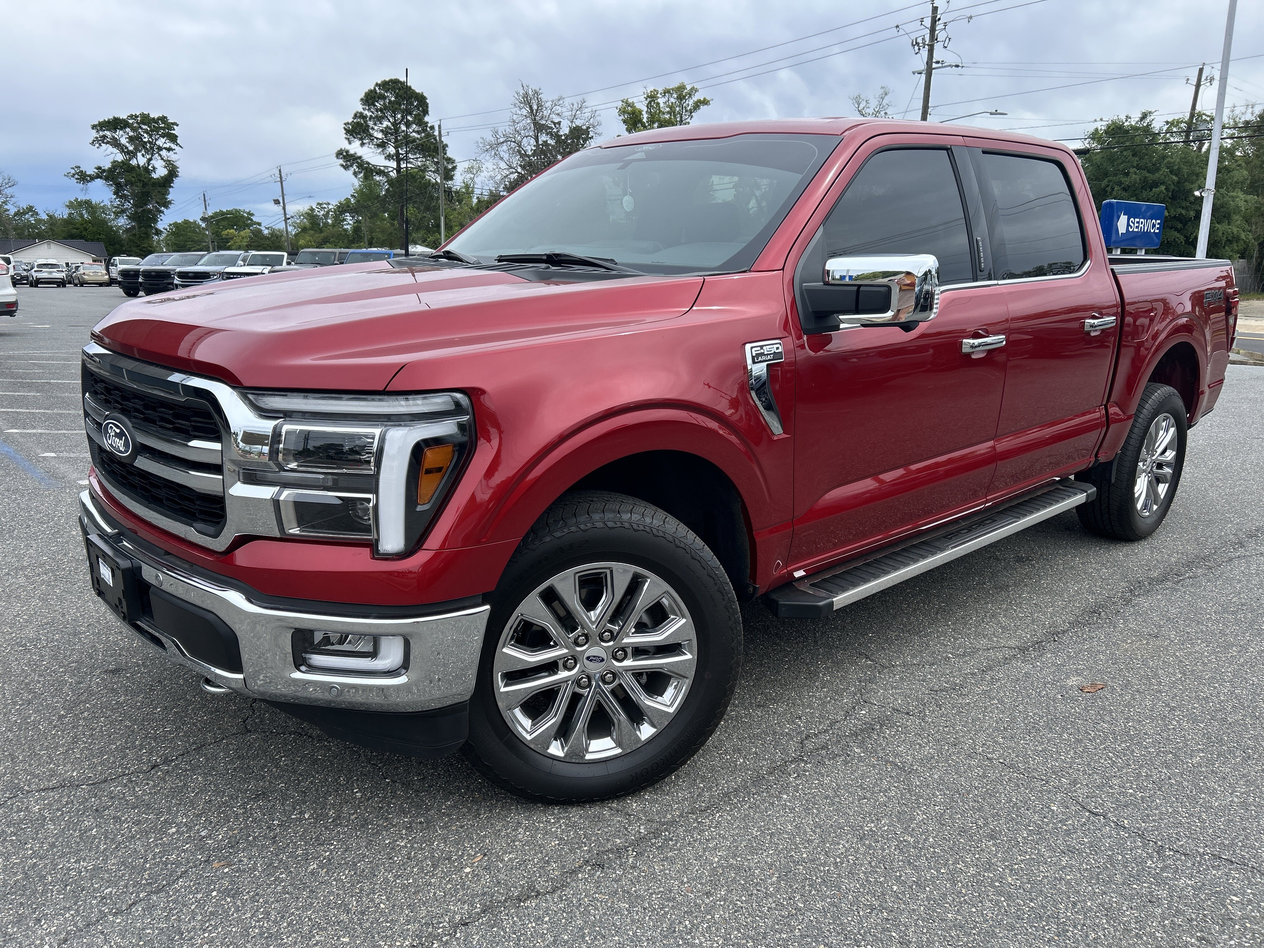 Used 2024 Ford F150 Lariat w/ FX4 Off-Road Package image 3