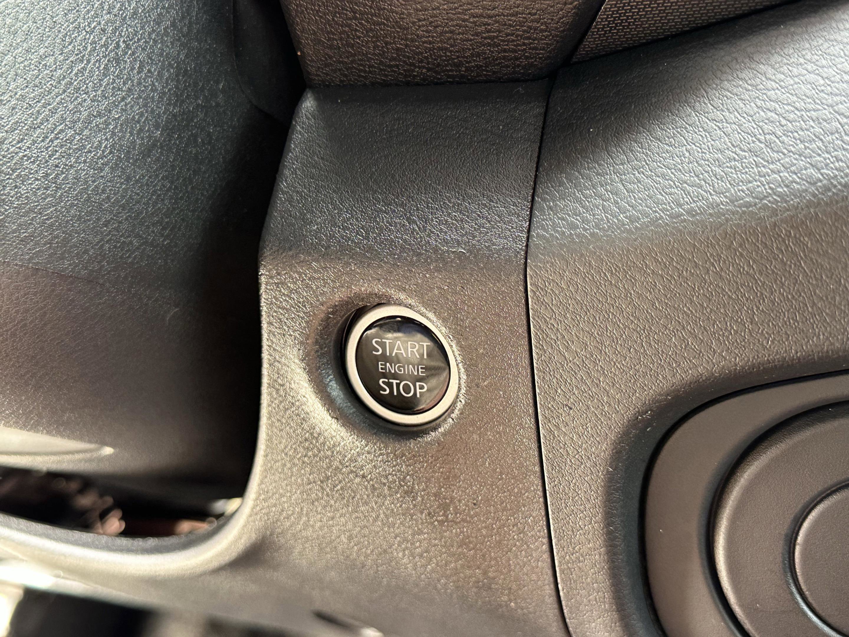Certified 2024 Nissan Frontier Pro-X RWD image 28