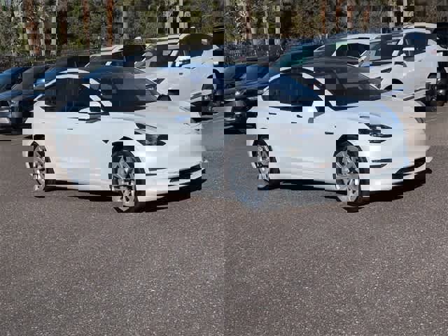 Used 2022 Tesla Model 3 Long Range image 2