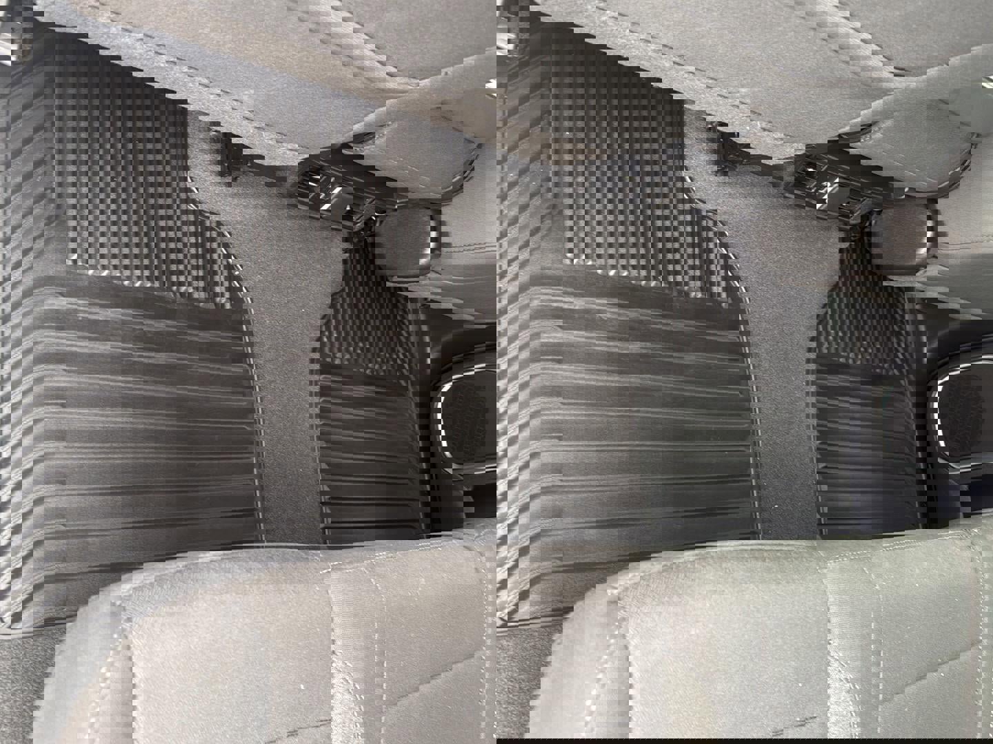 Used 2025 Chevrolet Silverado 2500 LT w/ Convenience Package image 16