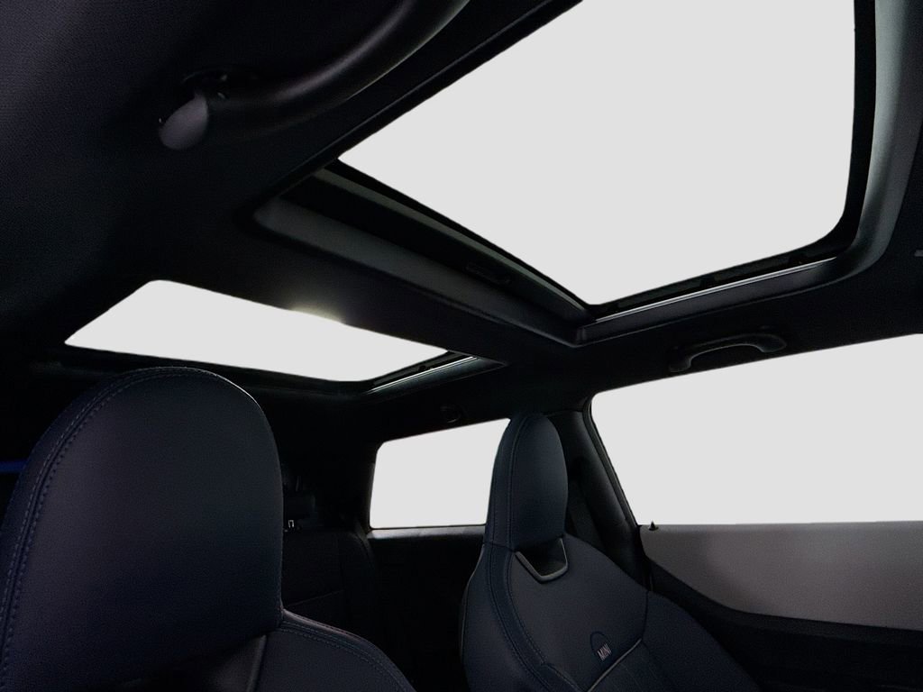 New 2026 MINI Cooper 2-Door Hardtop FWD image 19