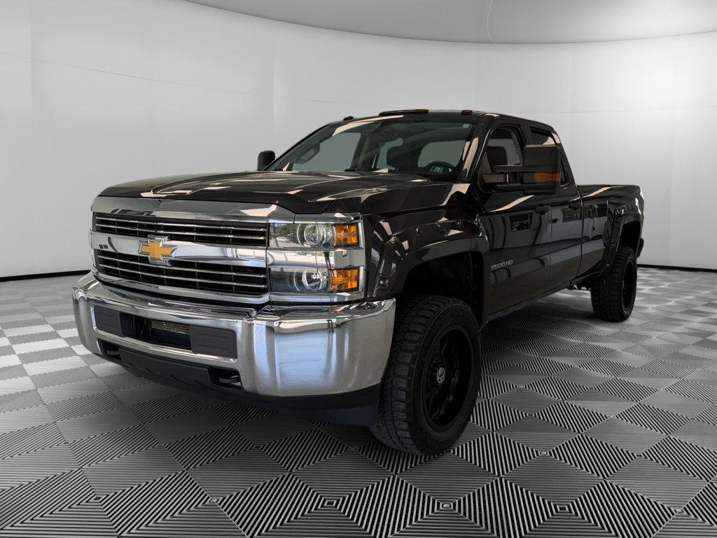Used 2015 Chevrolet Silverado 2500 W/T w/ WT Convenience Package AWD/4WD image 4