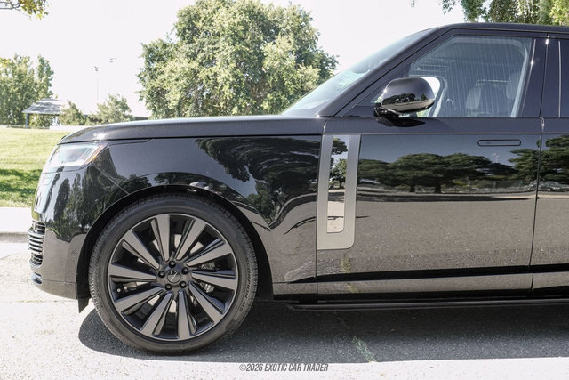 Used 2026 Land Rover Range Rover SV AWD/4WD image 4