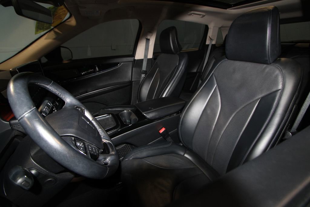 Used 2023 Lincoln Nautilus Reserve w/ Monochromatic Package image 4