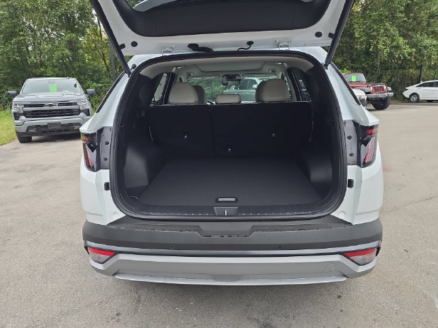 New 2026 Hyundai Tucson Limited AWD/4WD image 9