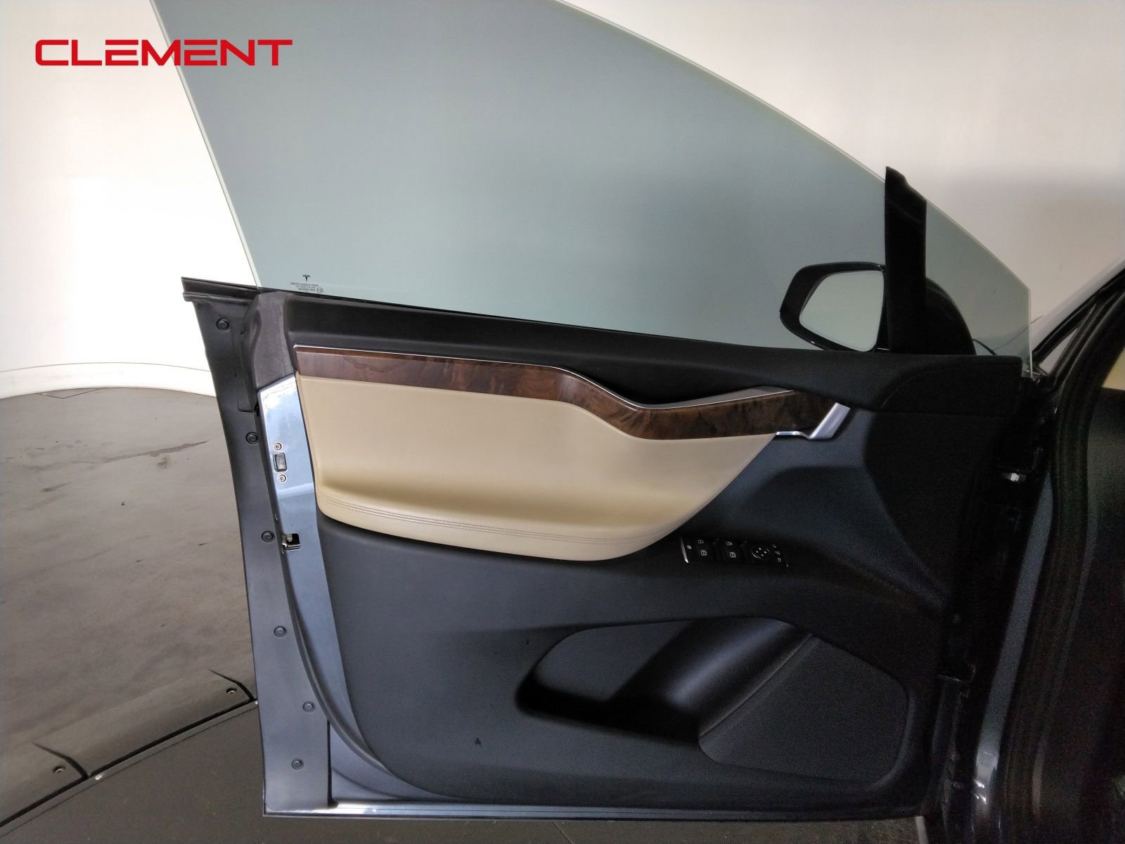 Used 2017 Tesla Model X P100D image 22