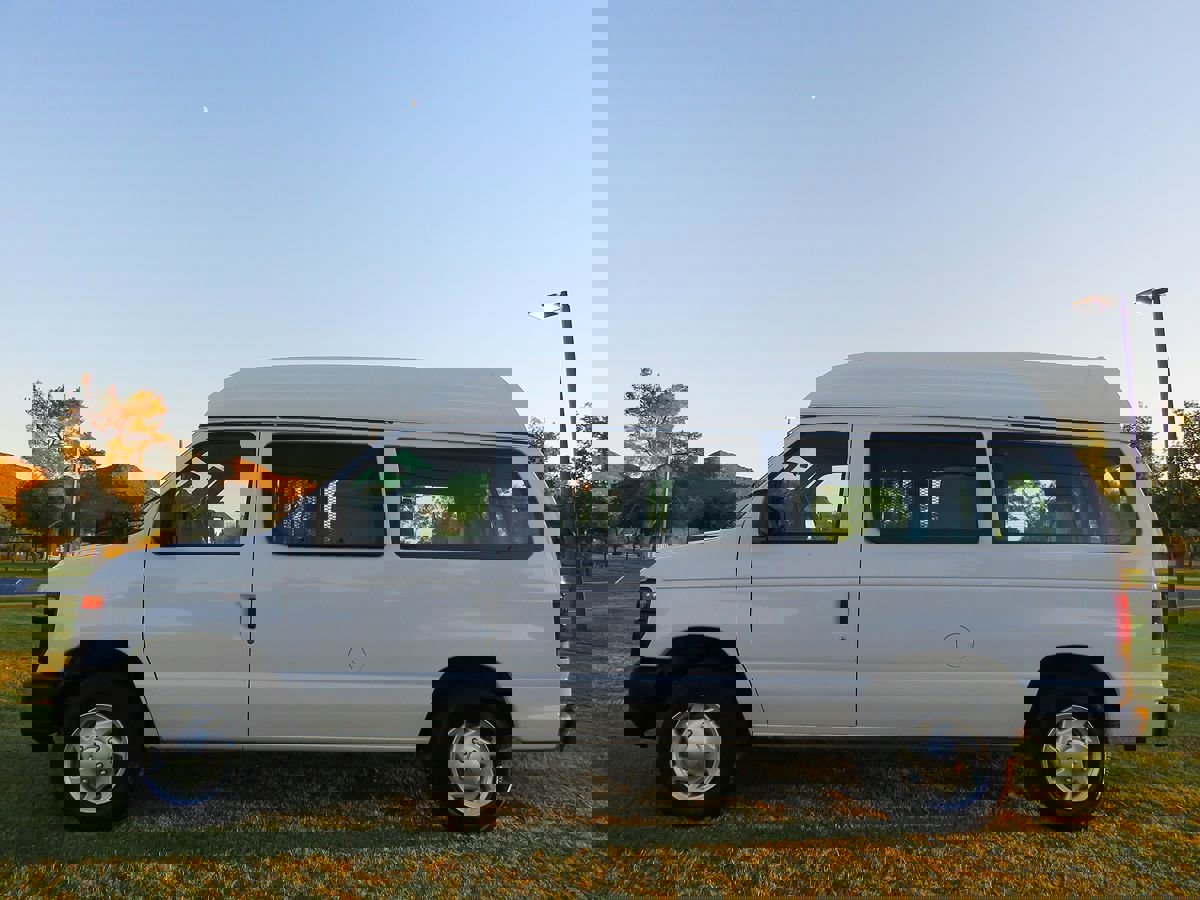 Used 2012 Ford E-150 and Econoline 150 w/ PWR Group image 4