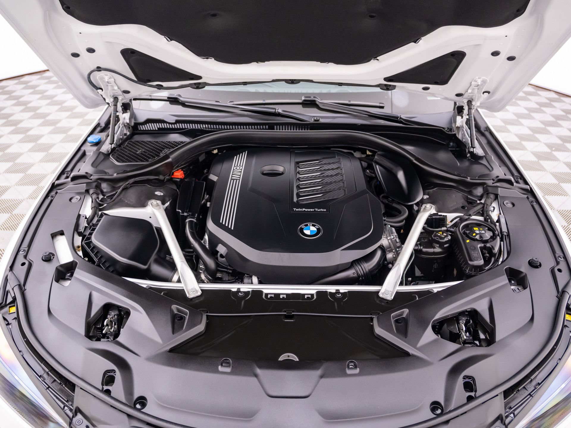 Certified 2025 BMW 840i xDrive AWD/4WD image 28