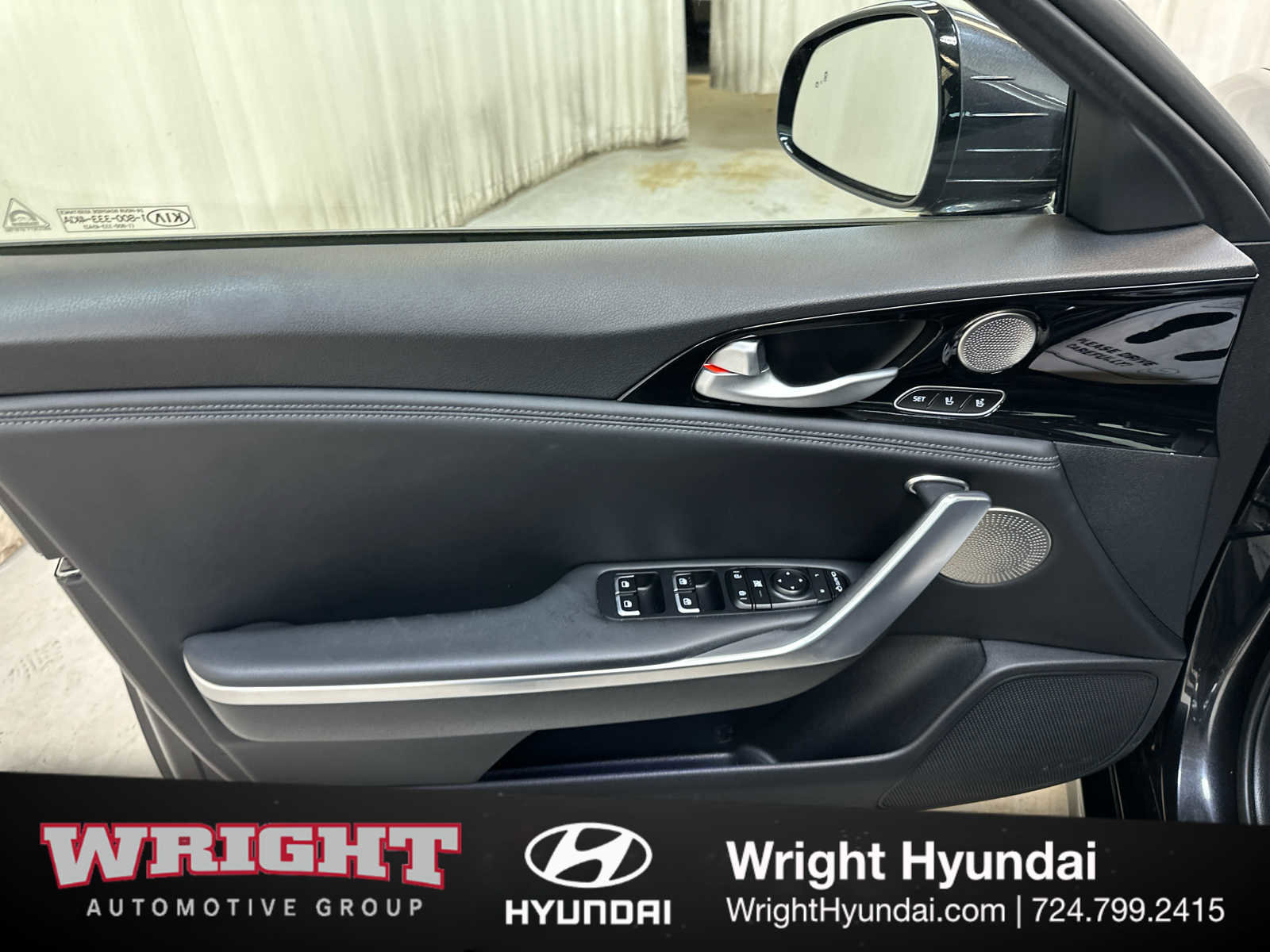 Used 2019 Kia Stinger Premium AWD/4WD image 9