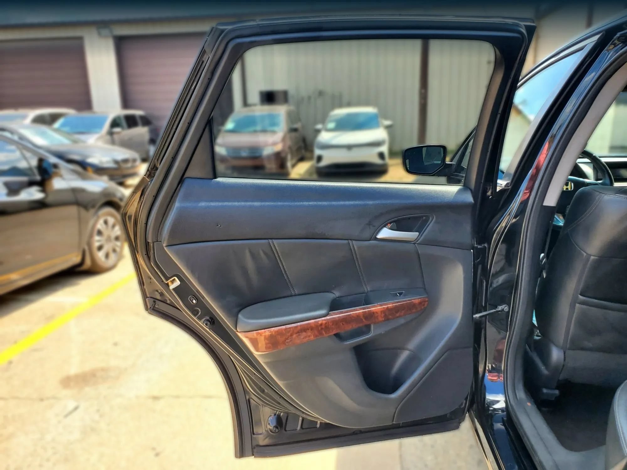 Used 2010 Honda Crosstour EX-L image 16