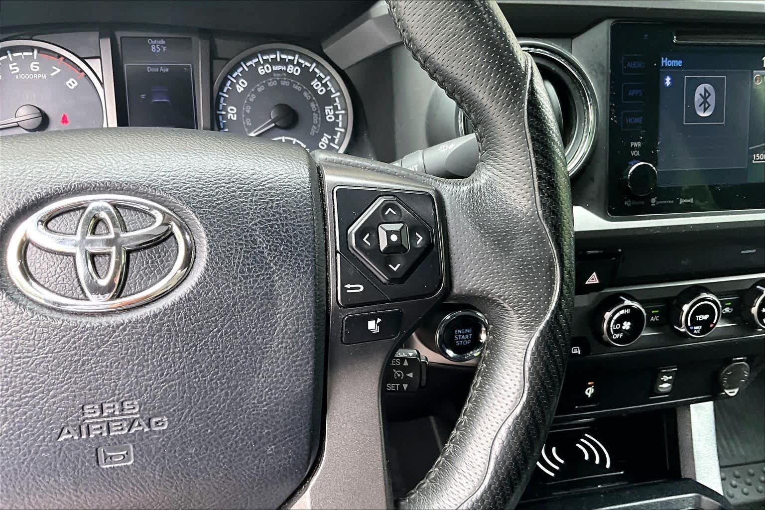 Used 2017 Toyota Tacoma TRD Off-Road w/ Tow Package AWD/4WD image 22
