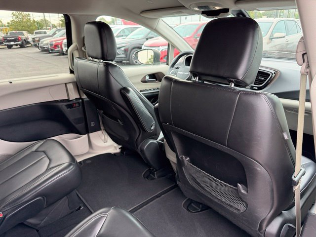 Used 2020 Chrysler Voyager Lxi FWD image 19