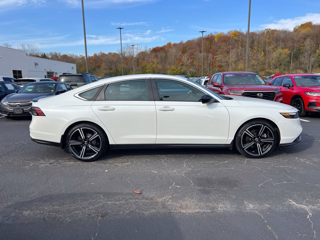 Used 2023 Honda Accord Sport image 6