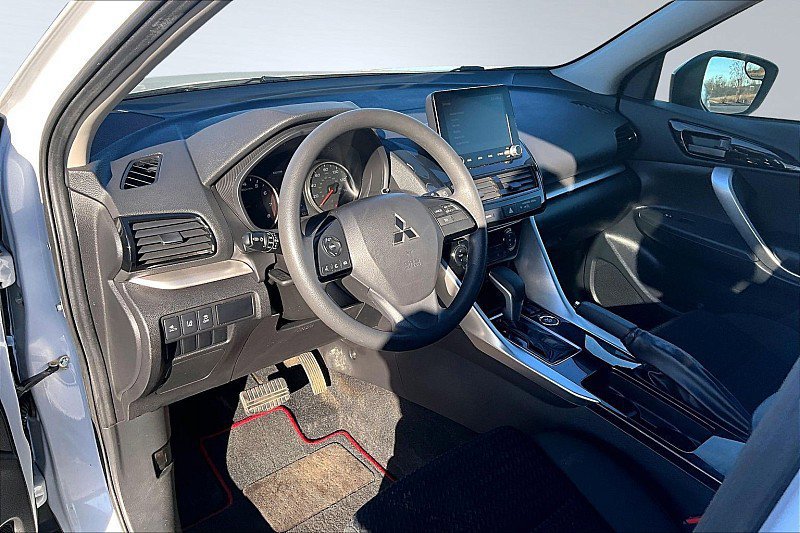 Used 2023 Mitsubishi Eclipse Cross Ralliart image 13