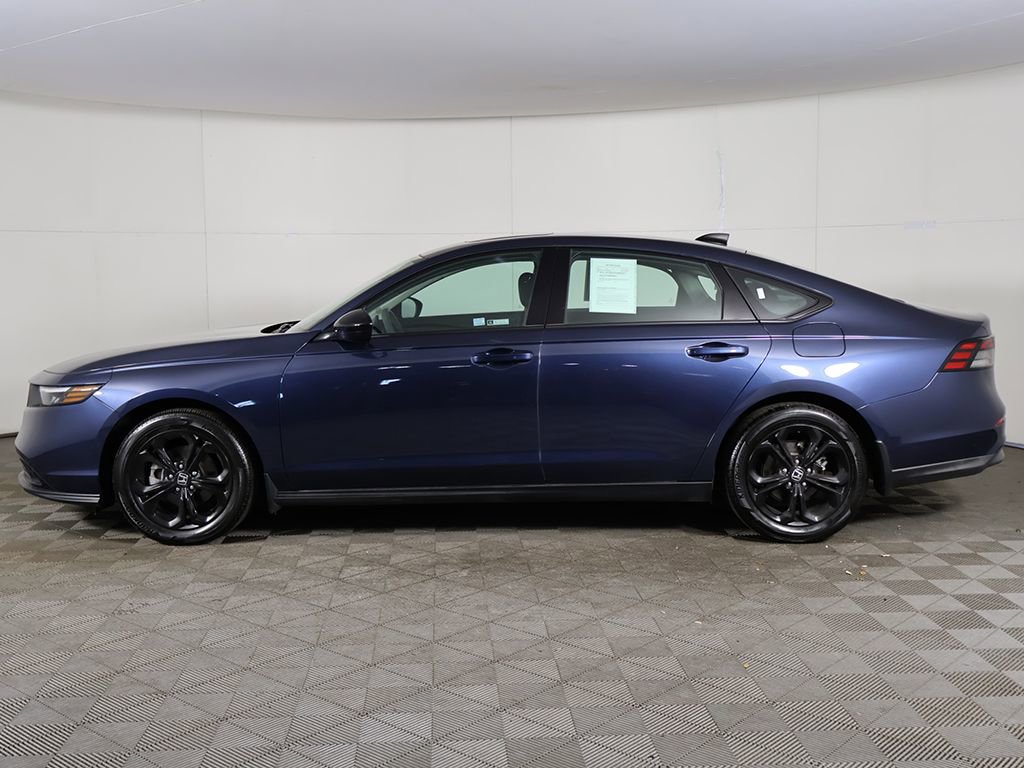 Used 2025 Honda Accord SE image 17