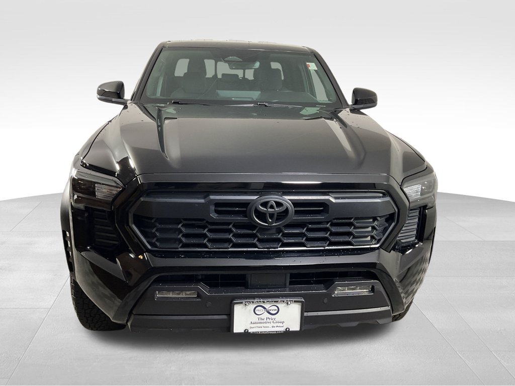 Used 2024 Toyota Tacoma TRD Off-Road w/ TRD Off Road Upgrade Package AWD/4WD image 3