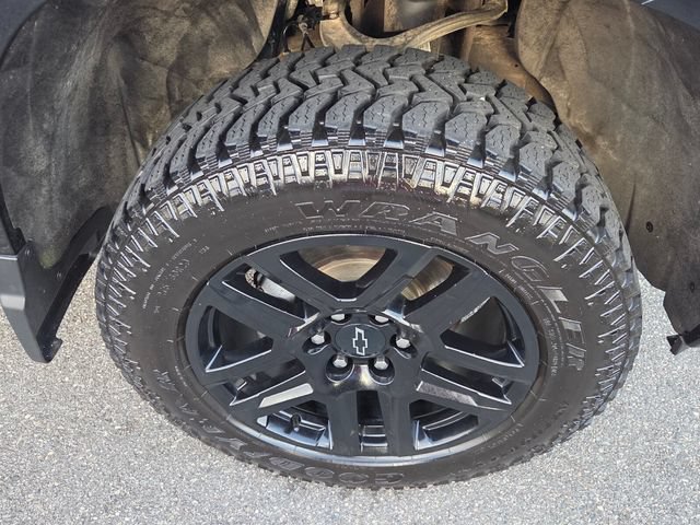 Used 2024 Chevrolet Silverado 1500 Custom Trail Boss AWD/4WD image 17