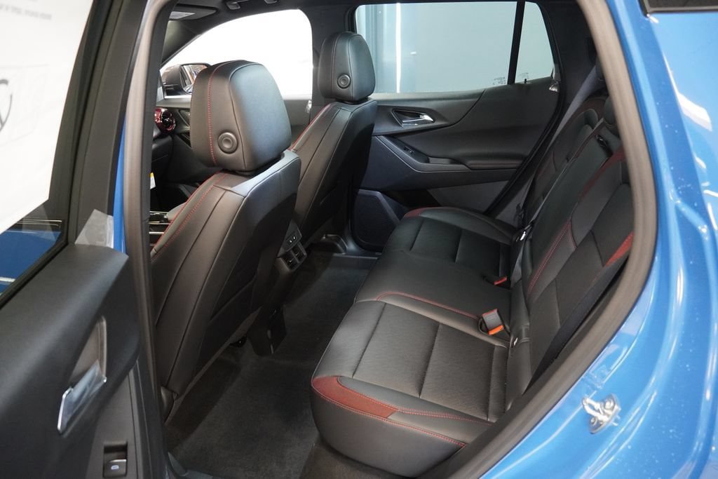 New 2027 Chevrolet Equinox RS w/ Convenience Package III AWD/4WD image 18