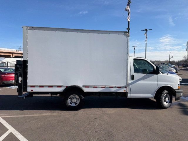 Used 2020 Chevrolet Express 3500 w/ Power Convenience Package RWD image 19