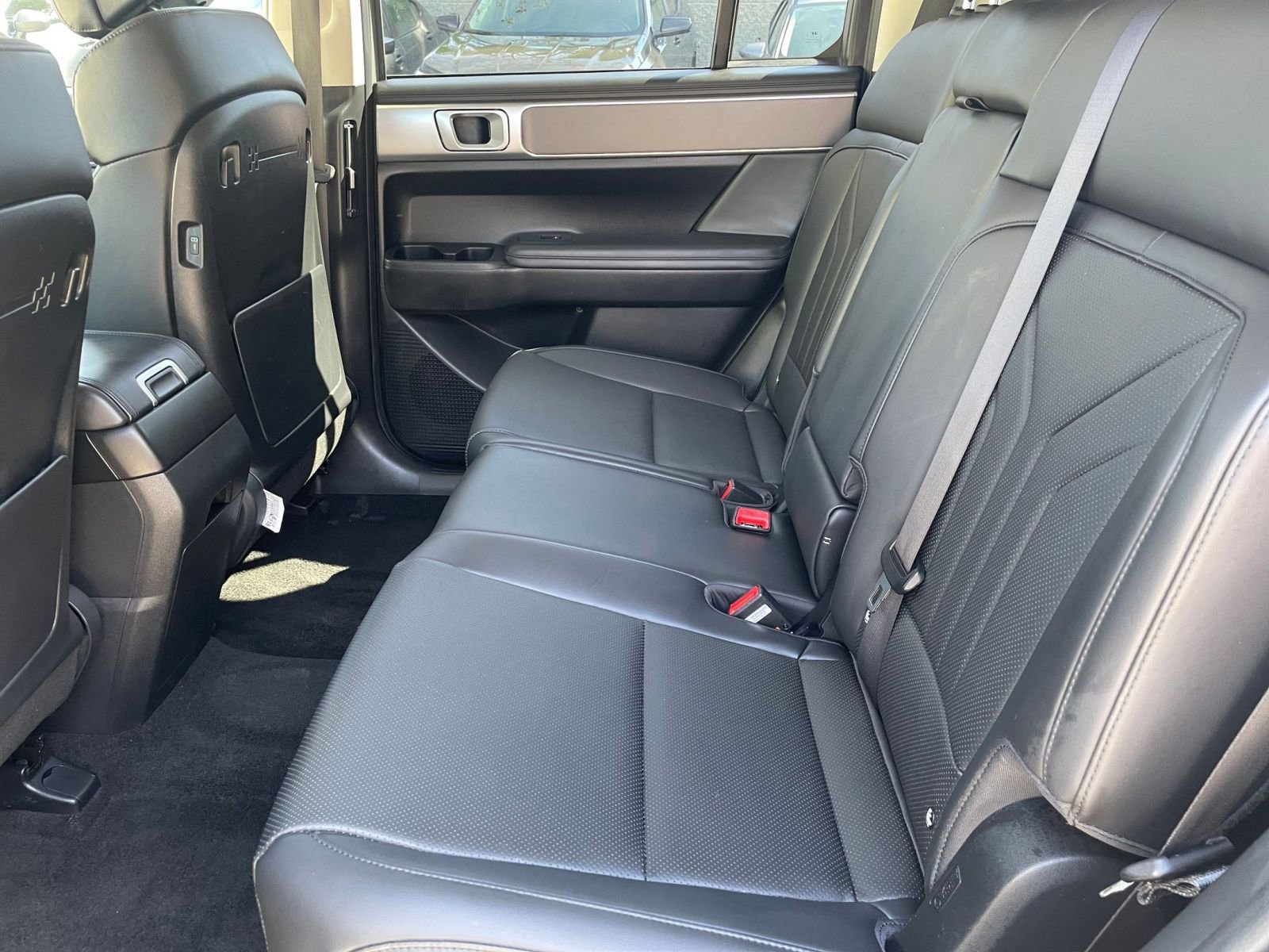 Used 2025 Hyundai Santa Fe SEL image 27