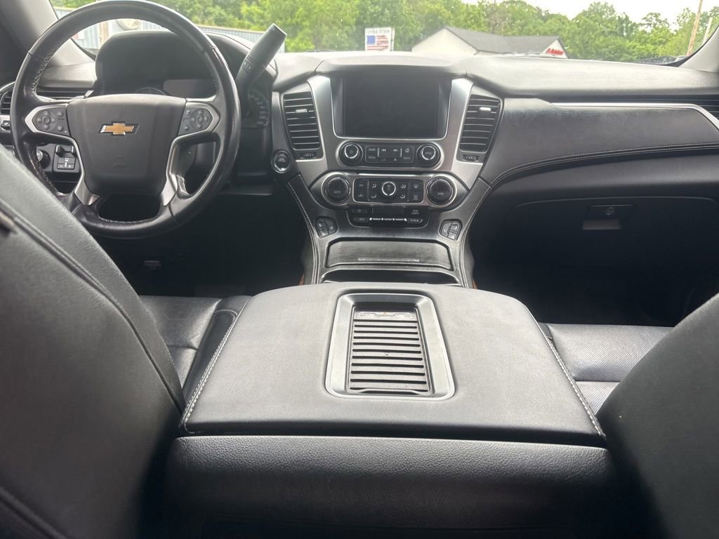 Used 2019 Chevrolet Suburban Premier AWD/4WD image 11
