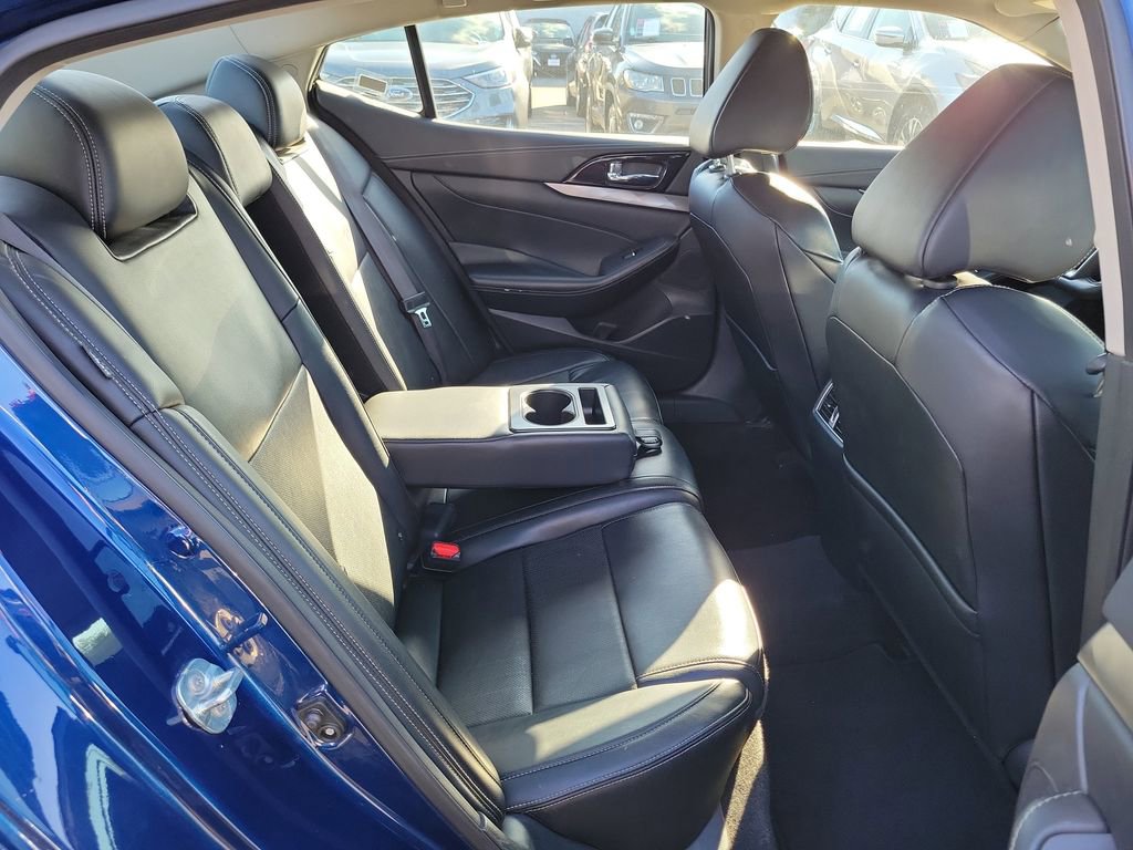 Used 2023 Nissan Maxima SV w/ Floor Mat Group FWD image 19