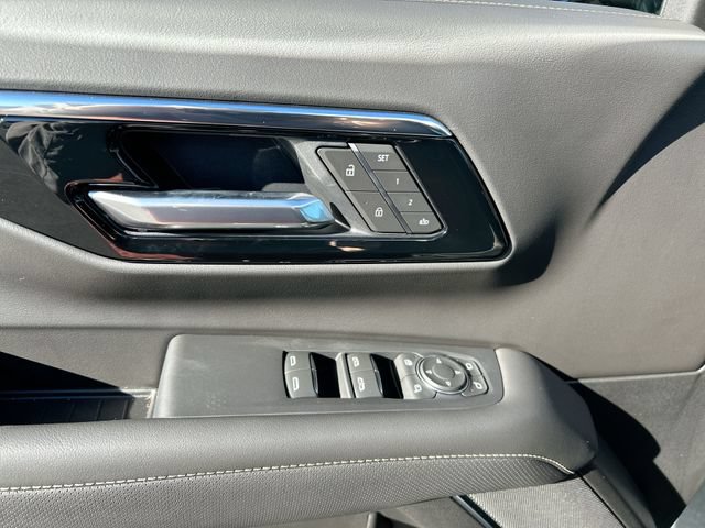 New 2026 Chevrolet Tahoe Premier w/ Sun And Tow Package AWD/4WD image 24