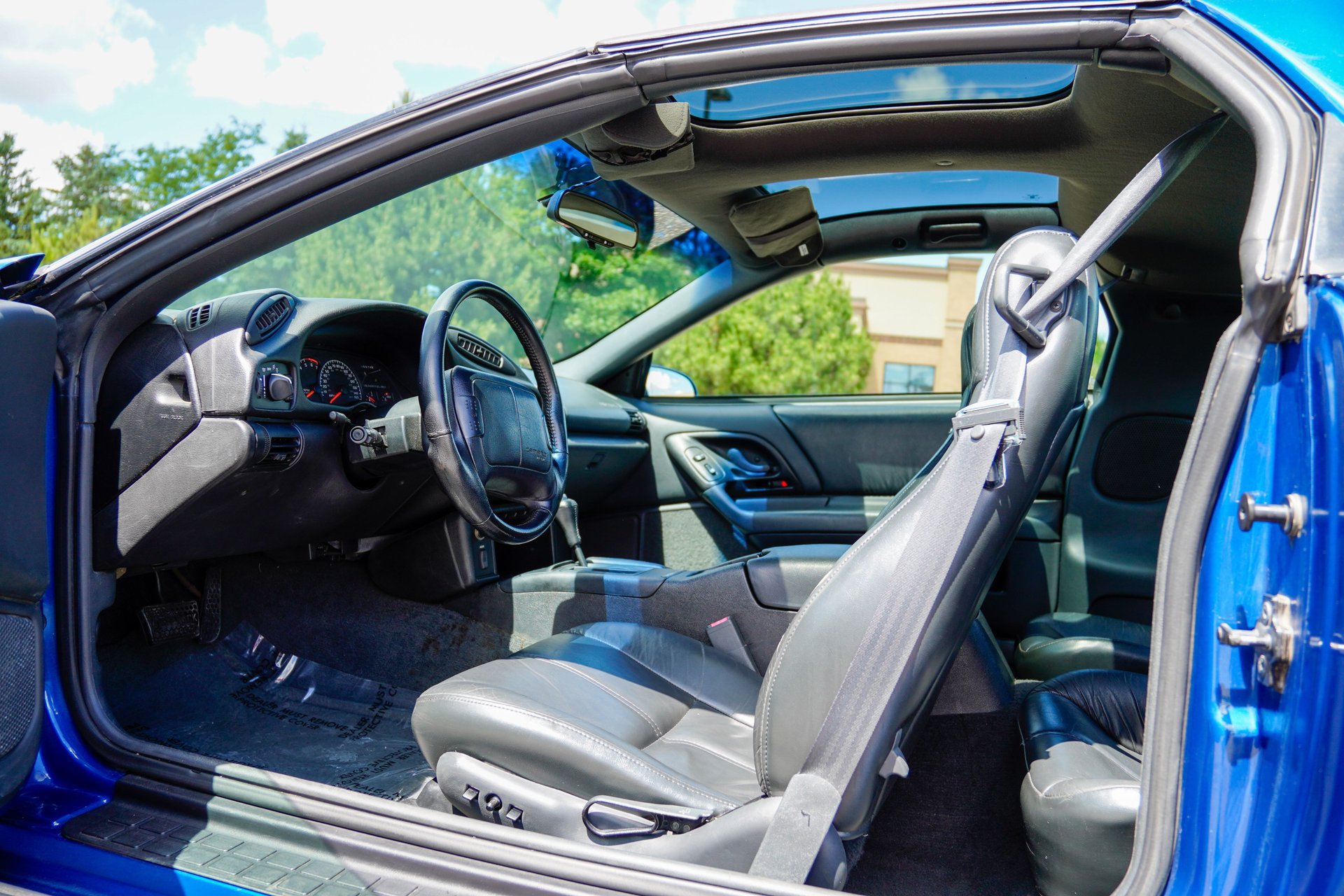 Used 1996 Chevrolet Camaro Z28 RWD image 12