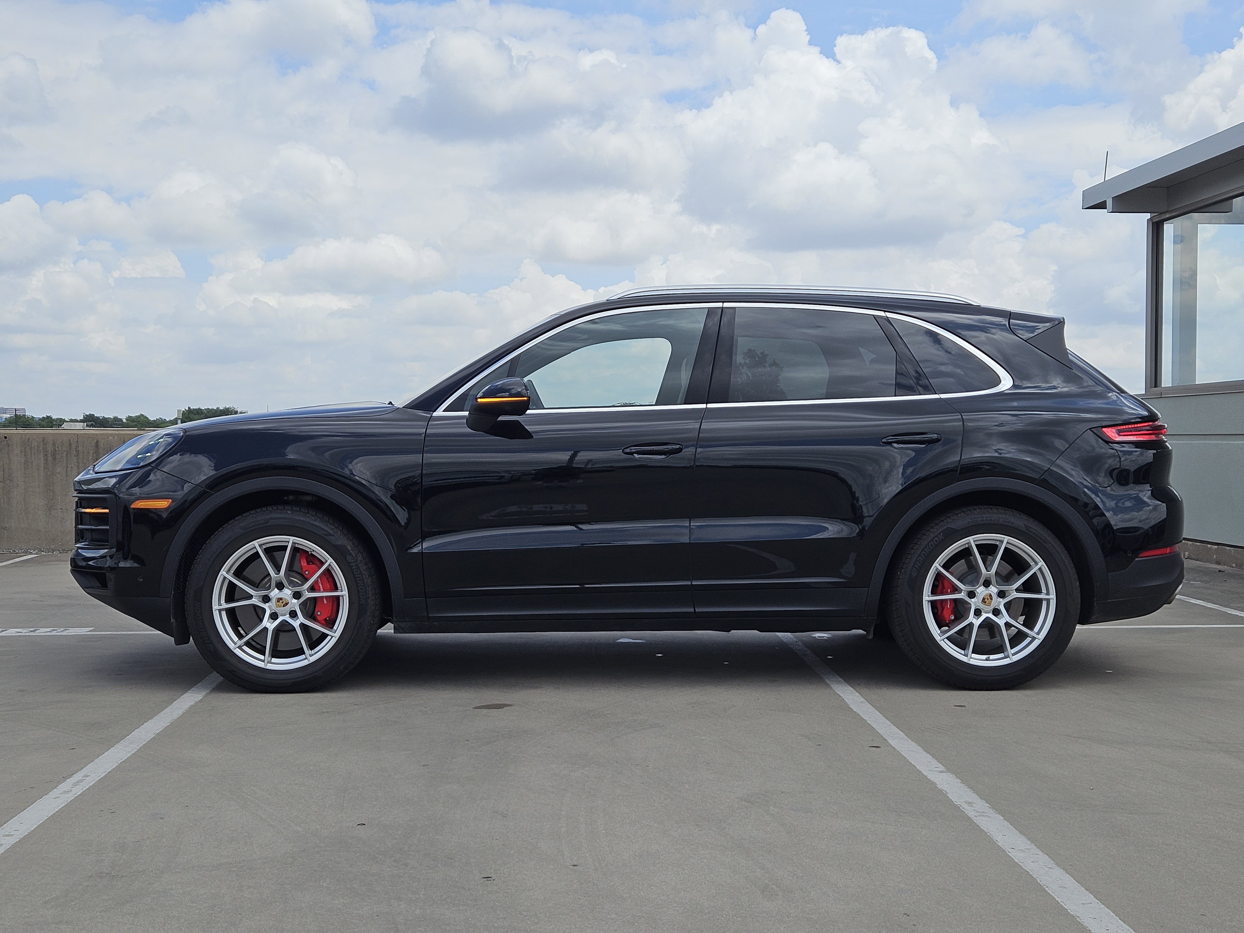 Certified 2024 Porsche Cayenne S AWD/4WD image 2