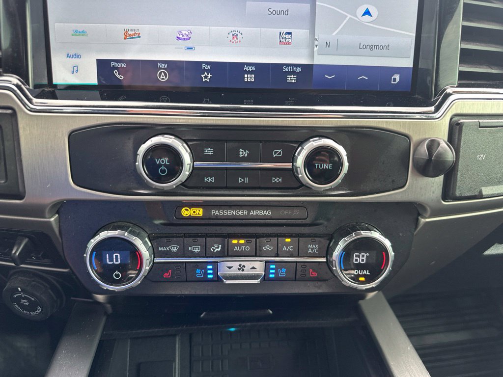 Used 2022 Ford F350 Platinum AWD/4WD image 4