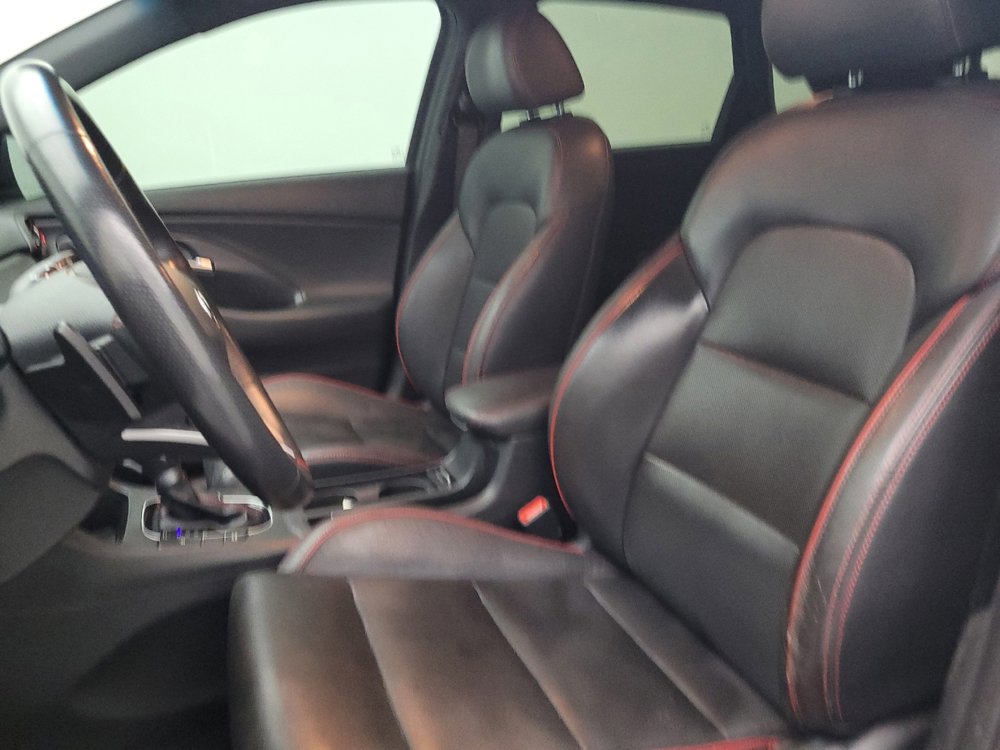 Used 2018 Hyundai Elantra GT Sport image 17