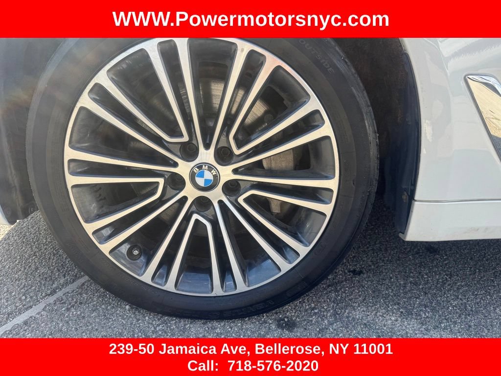 Used 2020 BMW 530i xDrive w/ Convenience Package AWD/4WD image 16