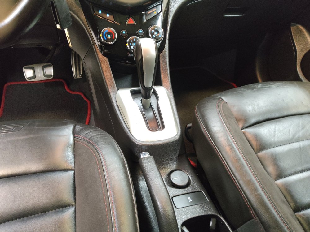 Used 2015 Chevrolet Sonic RS w/ Advanced Safety Package FWD image 26