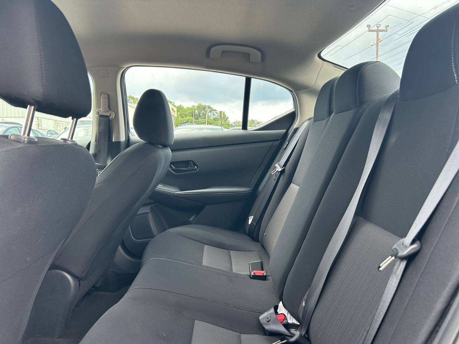 Used 2025 Nissan Sentra SV FWD image 21
