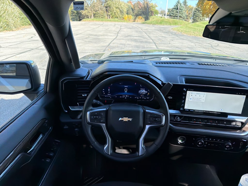 Used 2023 Chevrolet Silverado 1500 LT AWD/4WD image 29